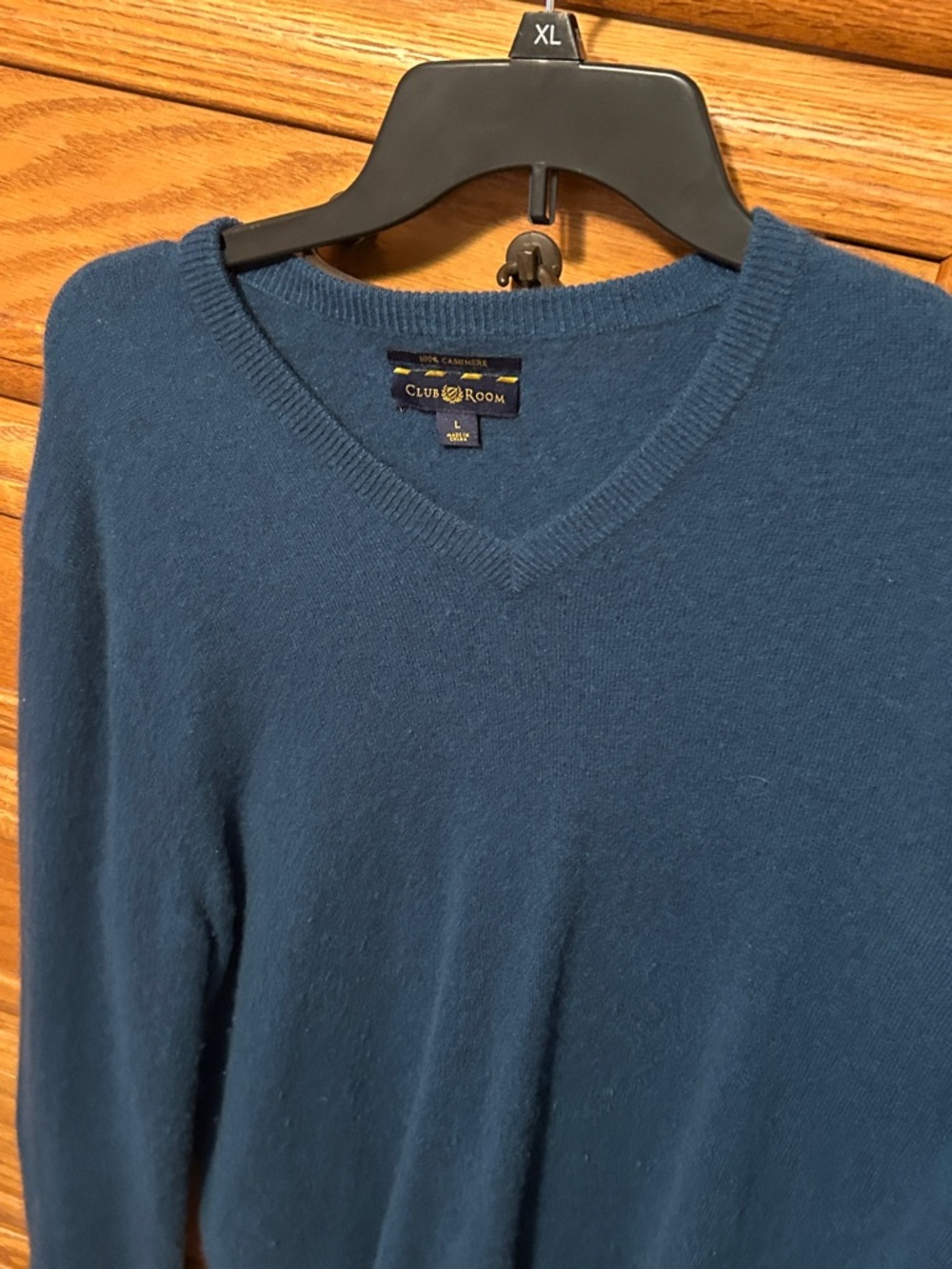 Club Room V-Neck Cashmere Sweater in Deep Teal Blue